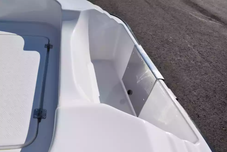 Стеклопластиковая лодка Пингвин (тримаран) в Новокузнецке