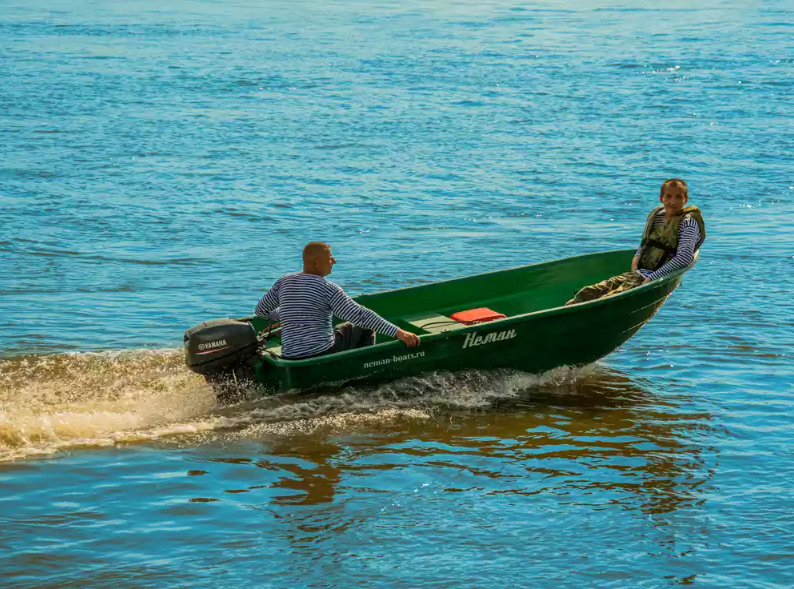 Стеклопластиковая лодка Neman-340 (тримаран) в Новокузнецке