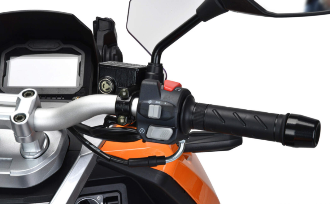 Скутер MOTOLAND (МОТОЛЕНД) T-MAX 150 в Новокузнецке