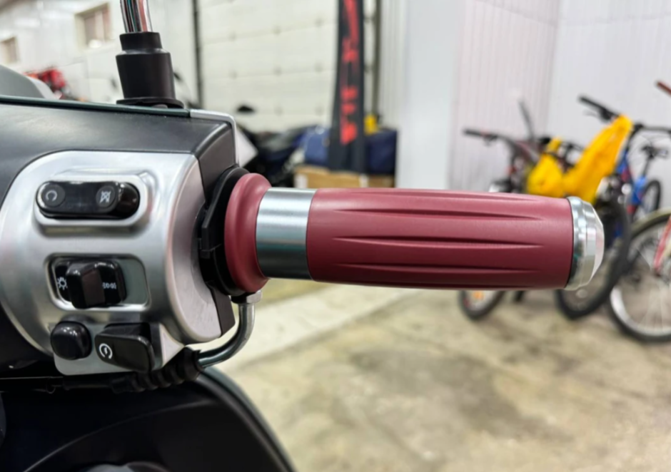 Скутер PROMAX Miami 240 (49) в Новокузнецке