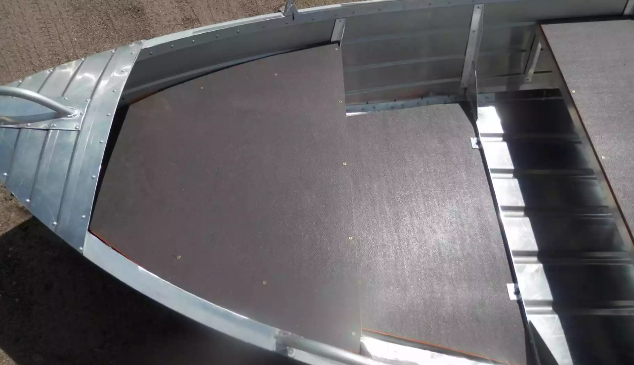 Алюминиевая лодка Вятка-Профи 32 в Новокузнецке