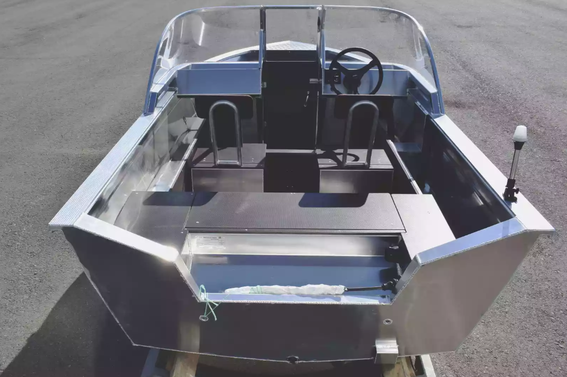 Алюминиевая лодка  Неман-400 DCM в Новокузнецке