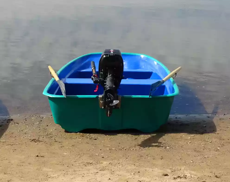 Стеклопластиковая лодка Старт (тримаран) в Новокузнецке