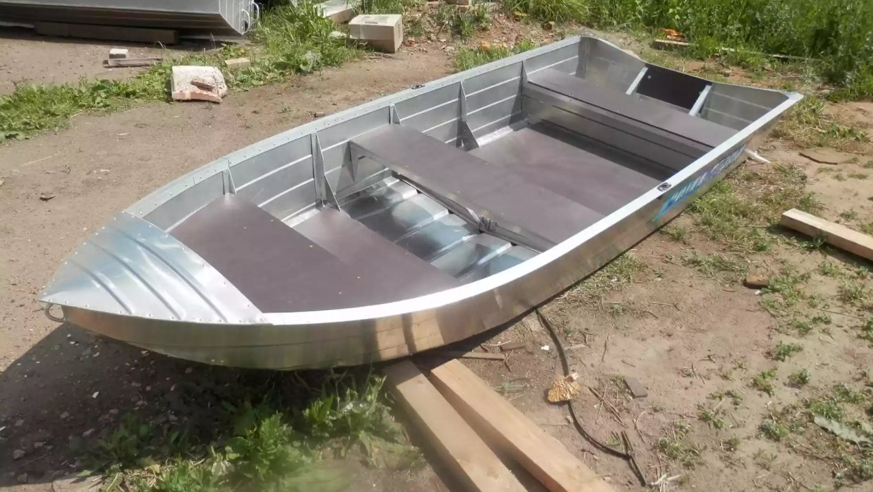 Алюминиевая лодка Вятка-Профи 32 в Новокузнецке