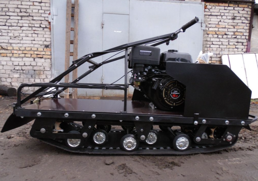 Мотобуксировщик AhtaR Зима 9 л/с с вариатором в Новокузнецке