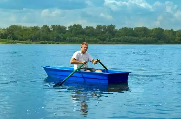 Стеклопластиковая лодка Малютка в Новокузнецке