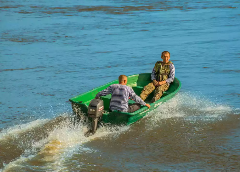 Стеклопластиковая лодка Neman-340 (тримаран) в Новокузнецке