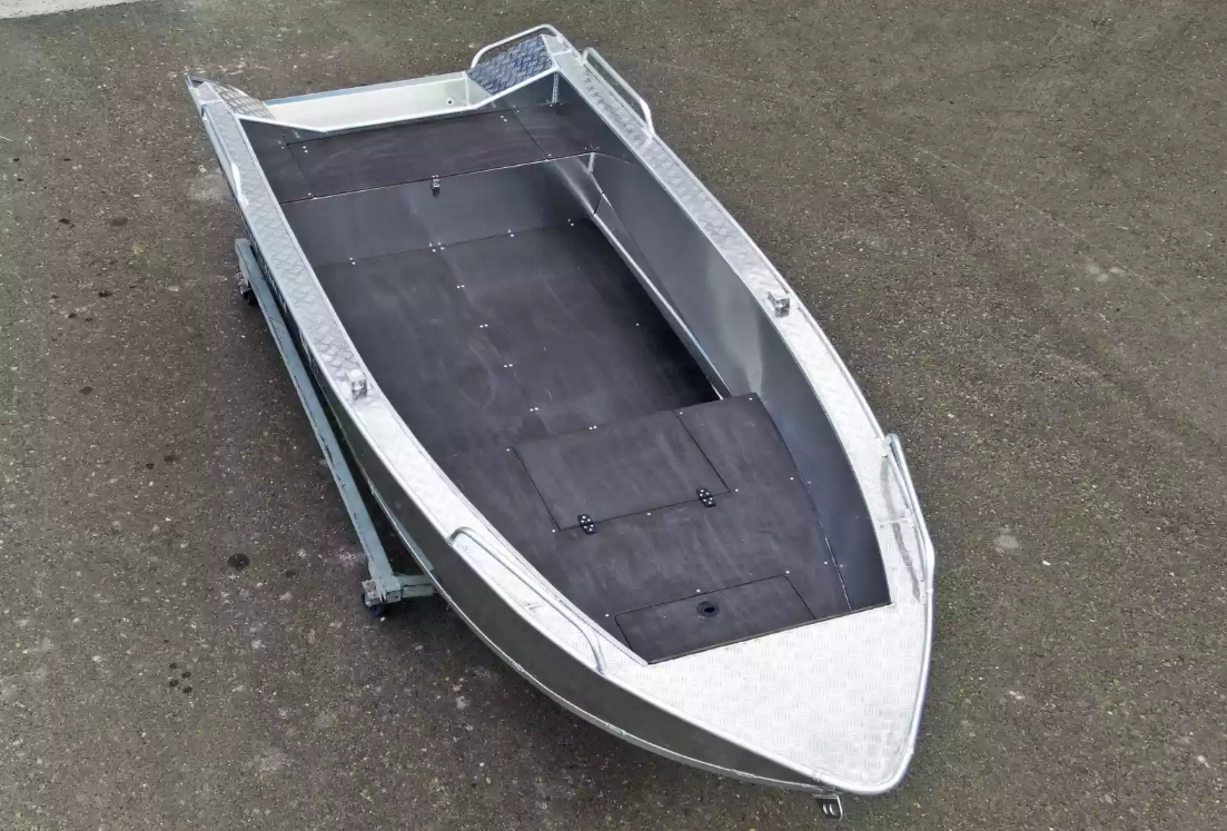 Алюминиевая лодка  Wyatboat-430М FISH в Новокузнецке