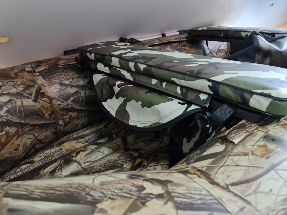 КОМПЛЕКТ МЯГКИХ НАКЛАДОК С СУМКОЙ ДЛЯ ЛОДОК 80Х20 КАМУФЛЯЖ в Новокузнецке