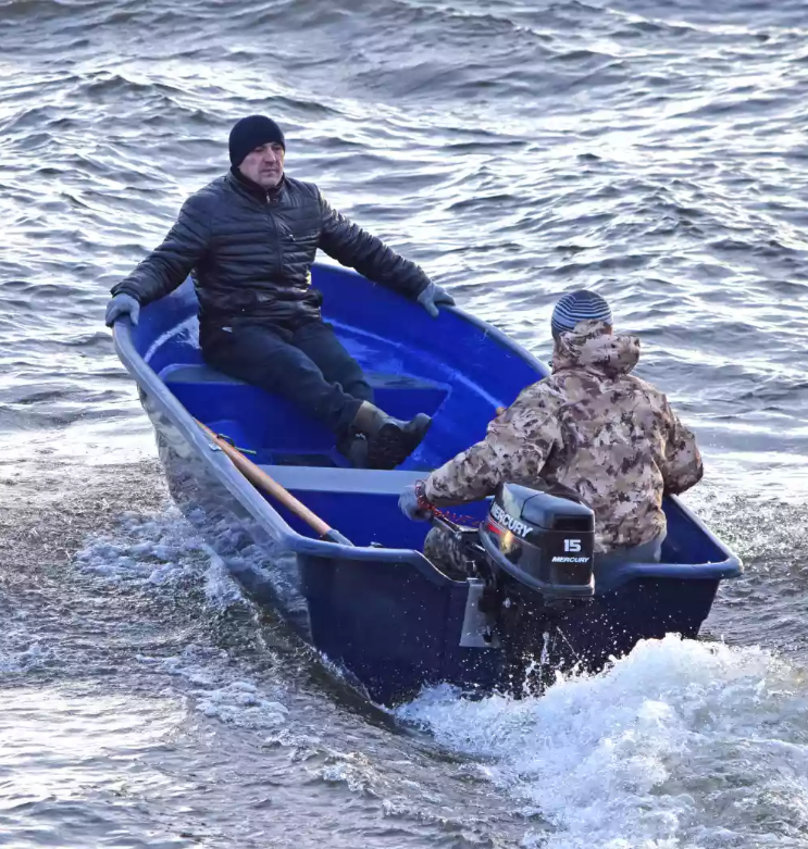 Стеклопластиковая лодка Neman-340 (тримаран) в Новокузнецке