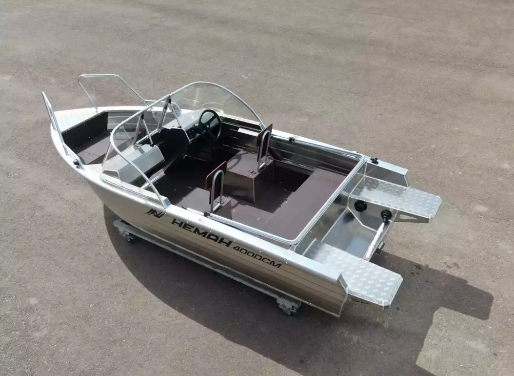 Алюминиевая лодка  Неман-400 DCM NEW в Новокузнецке