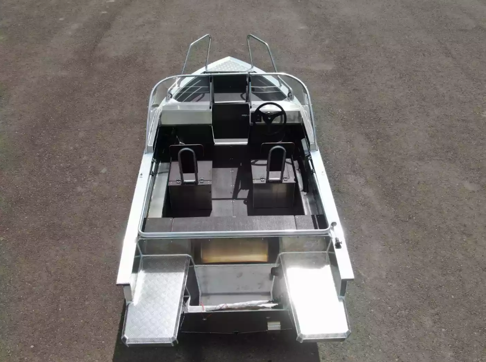 Алюминиевая лодка  Неман-400 DCM NEW в Новокузнецке