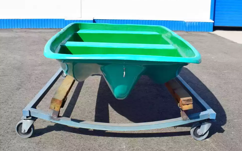 Стеклопластиковая лодка Старт (тримаран) в Новокузнецке