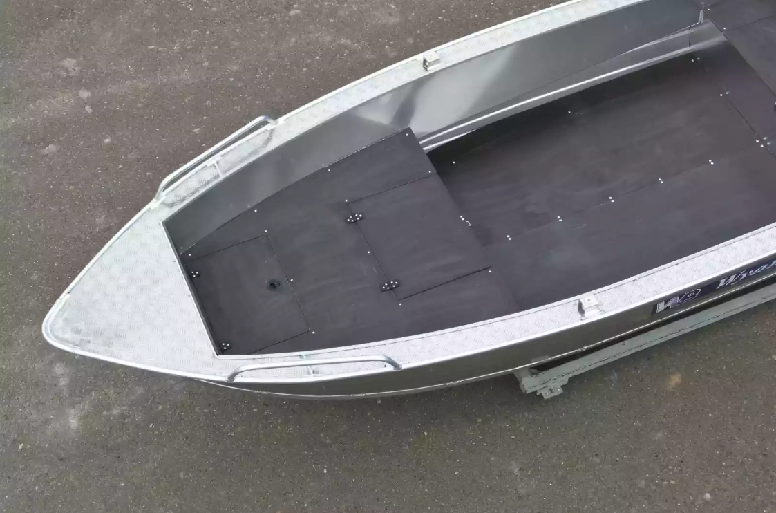 Алюминиевая лодка  Wyatboat-430М FISH в Новокузнецке