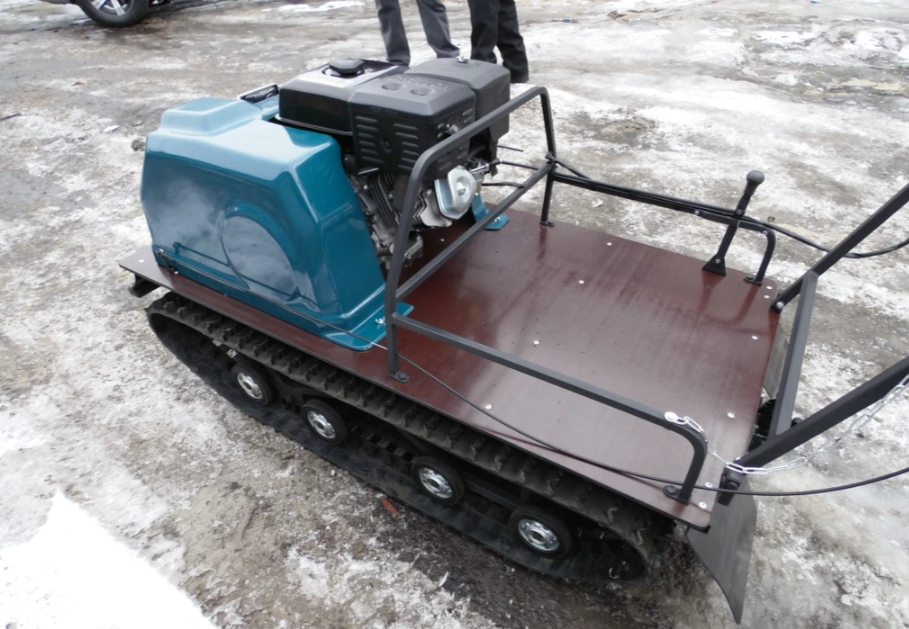 Мотобуксировщик AhtaR LR13 с реверс-вариатором Буран (задний ход) в Новокузнецке