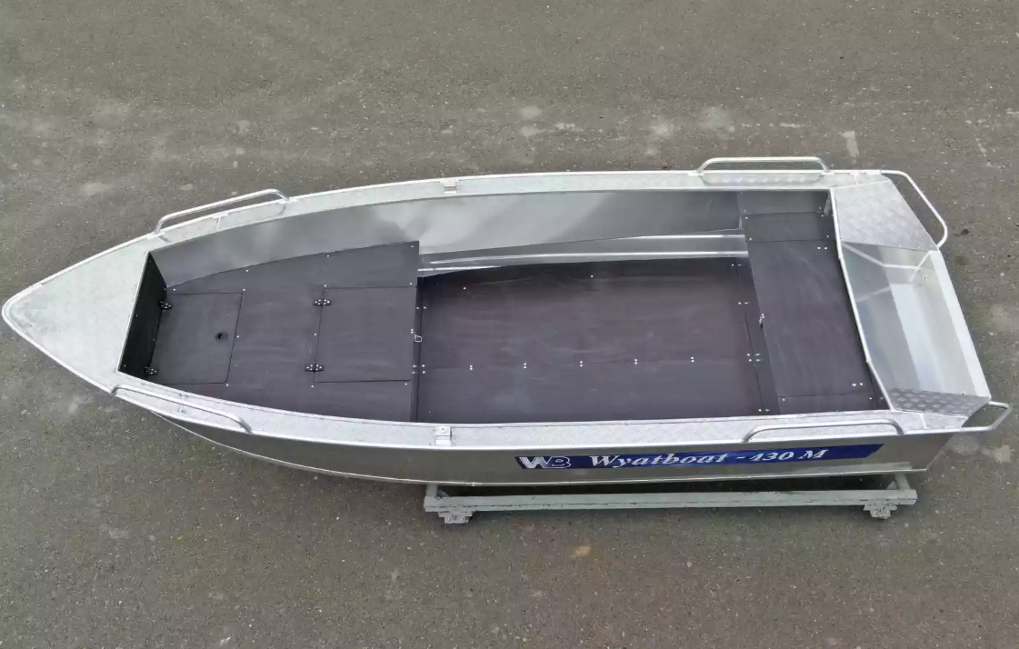 Алюминиевая лодка  Wyatboat-430М FISH в Новокузнецке