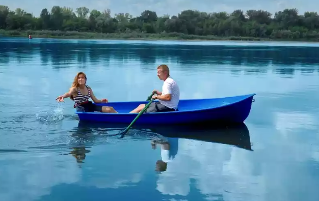 Стеклопластиковая лодка Дельфин в Новокузнецке