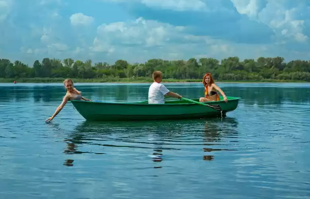 Стеклопластиковая Лодка Голавль в Новокузнецке