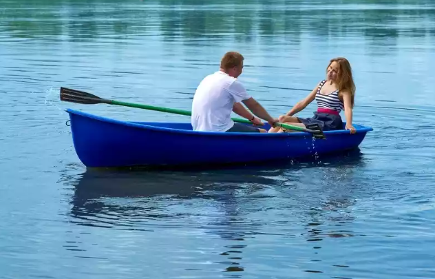 Стеклопластиковая лодка Дельфин в Новокузнецке