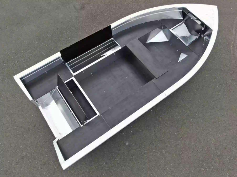 Алюминиевая лодка  Неман-420 в Новокузнецке