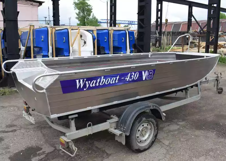 Алюминиевая лодка  Wyatboat-430 Master в Новокузнецке