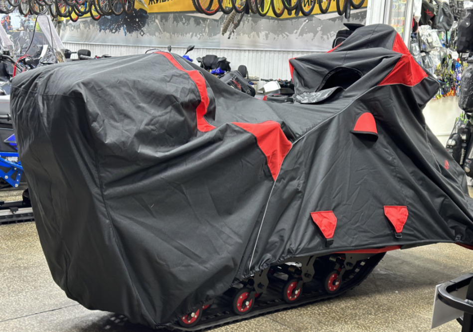 Чехол транспорт. снегохода IKUDZO HUNTER черно-красный Оксфорд ПРЕМИУМ качества с лого IKUDZO в Новокузнецке