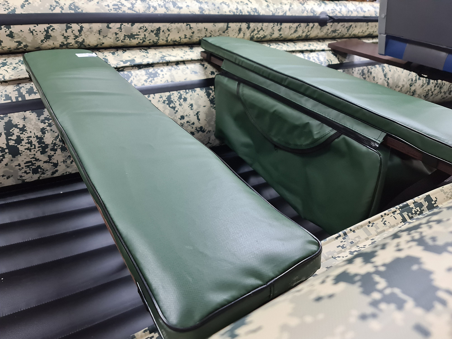 КОМПЛЕКТ МЯГКИХ НАКЛАДОК С СУМКОЙ ДЛЯ ЛОДОК 110Х20 ЗЕЛЕНЫЙ в Новокузнецке